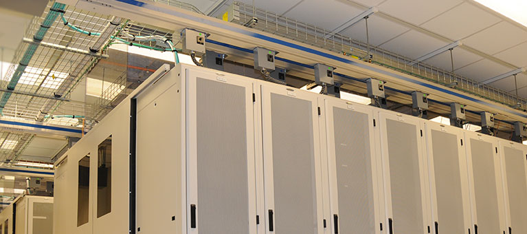 Busbar Power Distribution For Data Centers | Starline Power